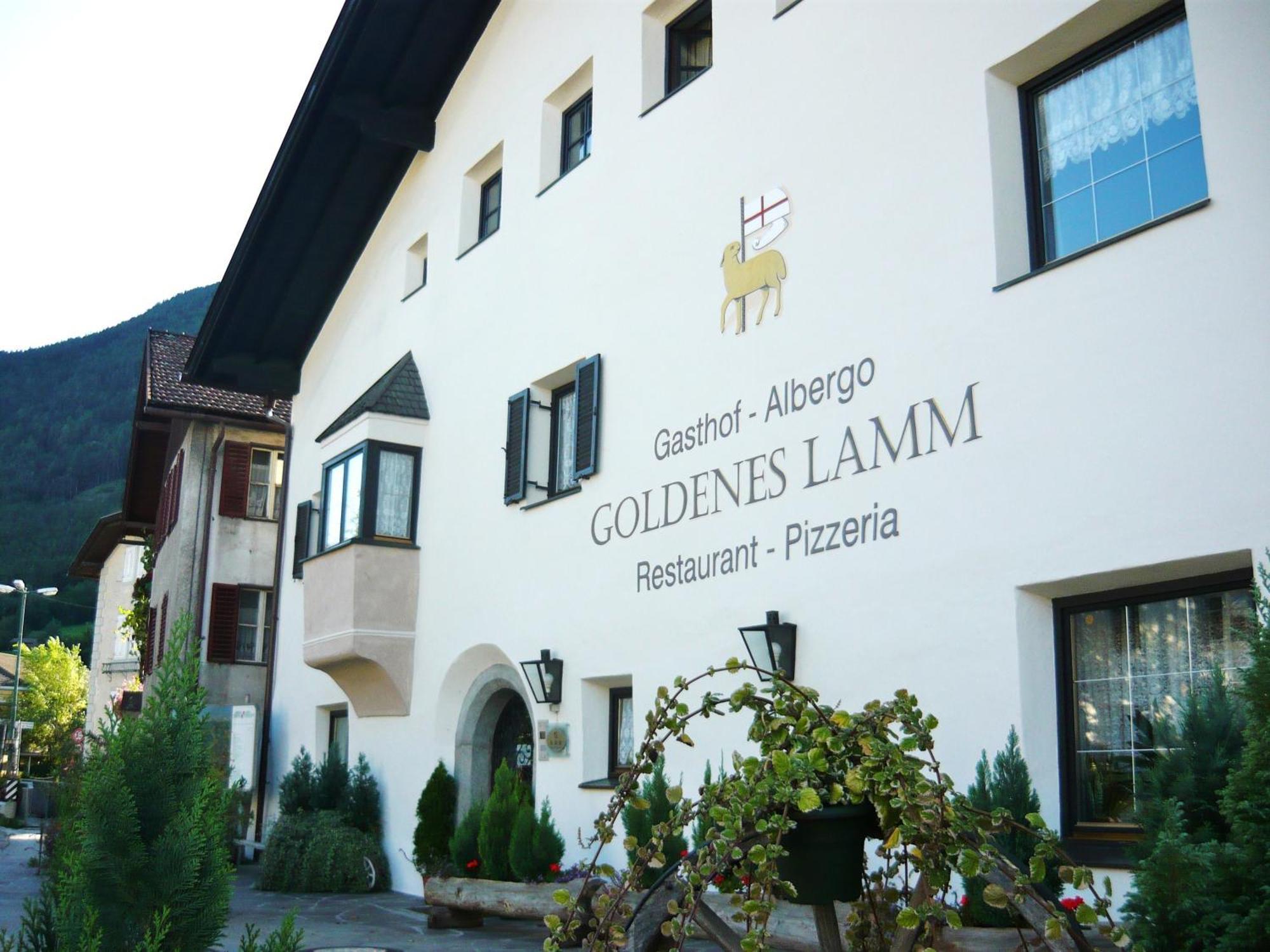 Gasthof Goldenes Lamm Hotel Vahrn Exterior foto