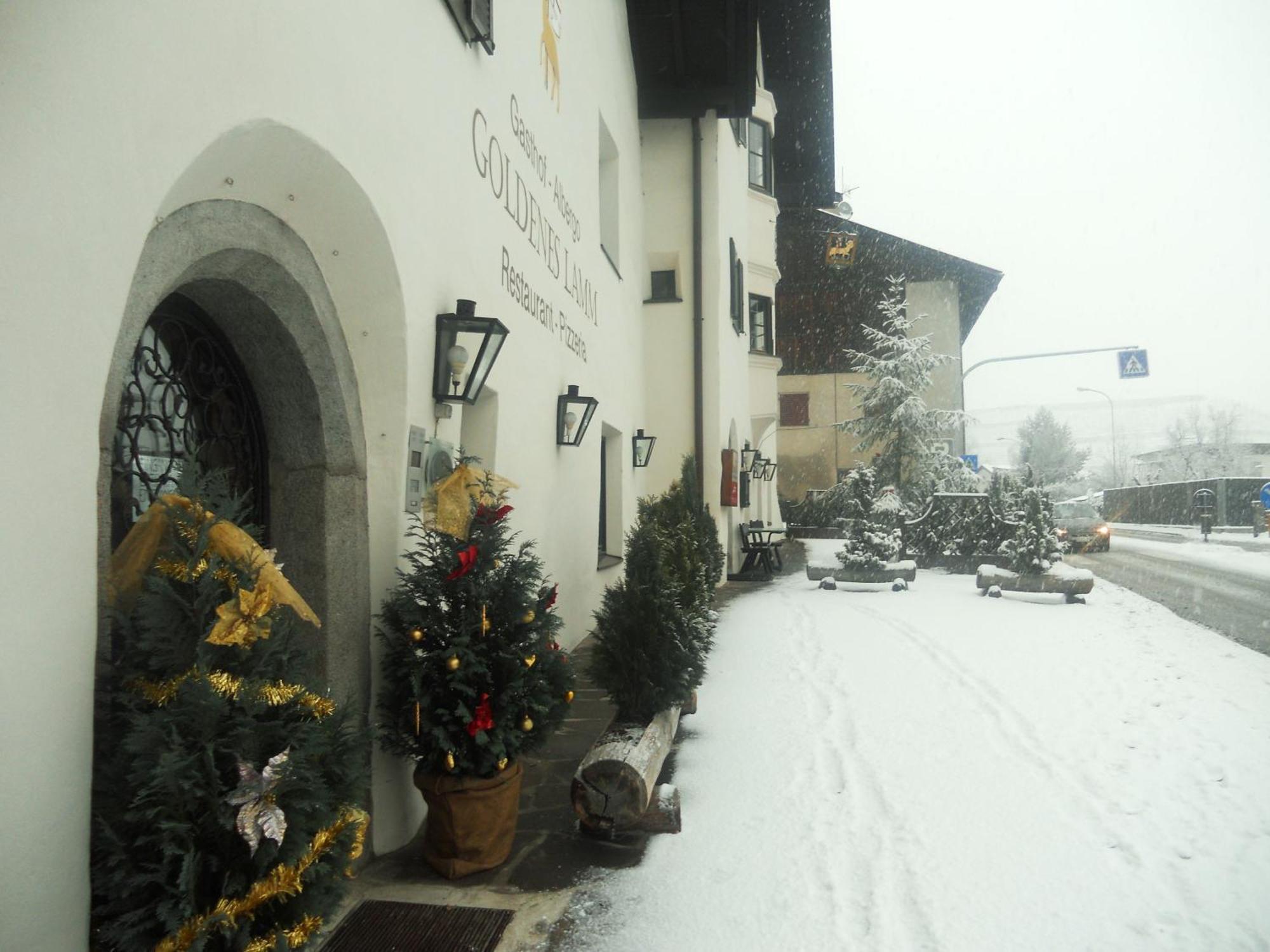 Gasthof Goldenes Lamm Hotel Vahrn Exterior foto